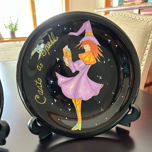 Halloween plates with plate stands. Set of 4 - Picture 3 of 5